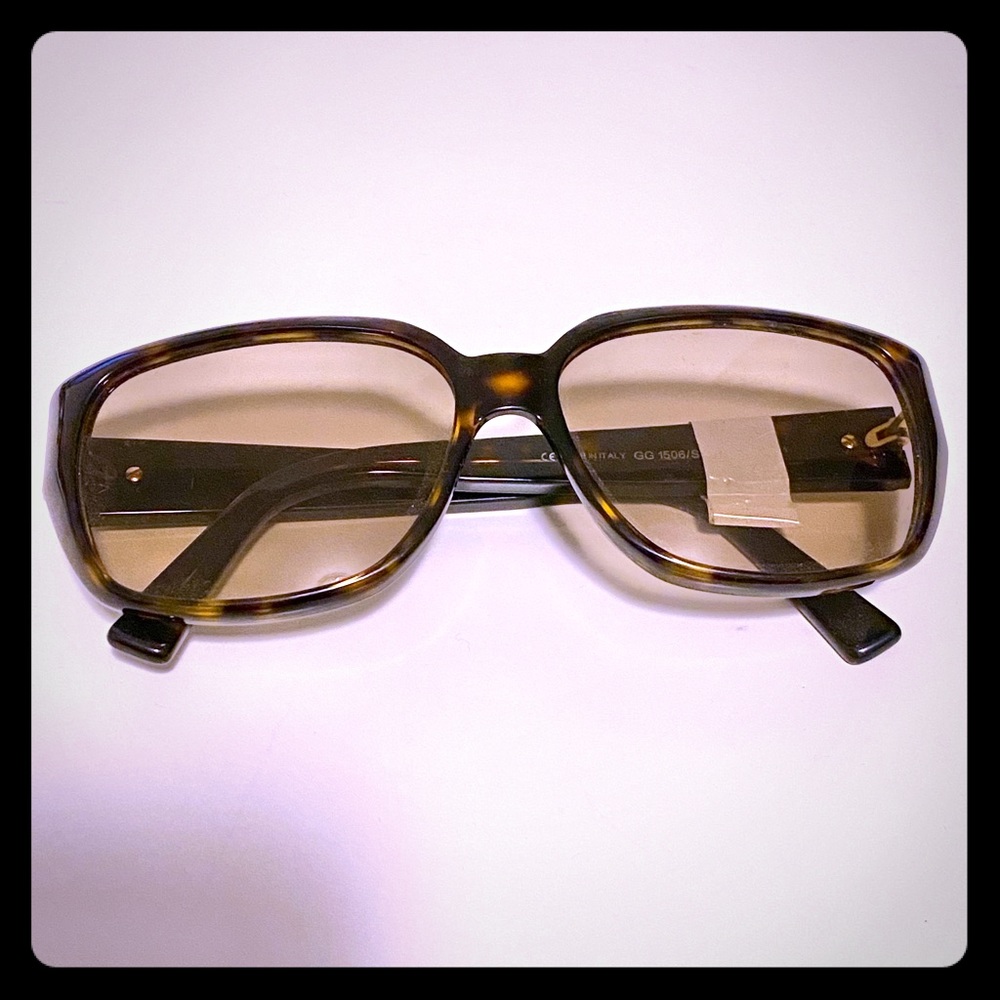 New Gucci unisex tortoise frame sunglasses